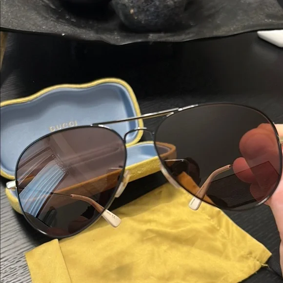 Gucci Gold and Brown Sunglasses - Picture 2 of 5
